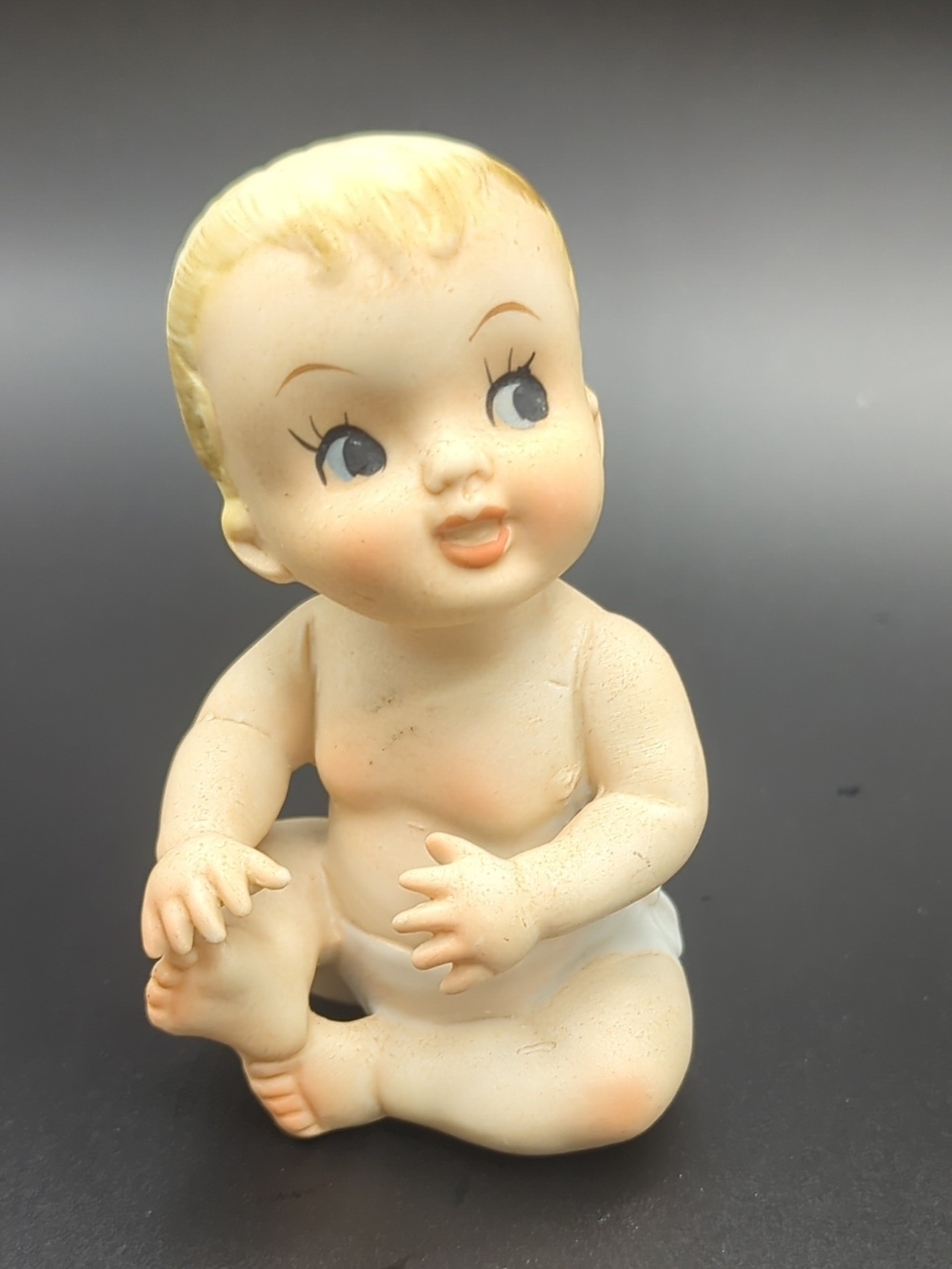 Vtg Napco Piano Baby Figurine Bisque Porcelain Diaper N3686 Japan 1950s 1960s
